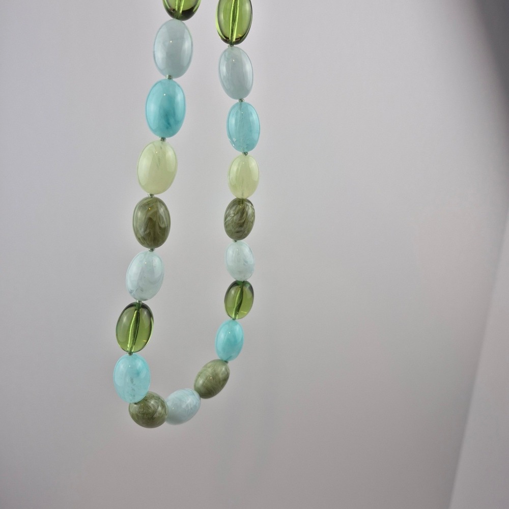 Joan Rivers NWOT 20" Beaded Necklace Green Blue Oval Resin Beads Coastal Resort - Picture 6 of 11